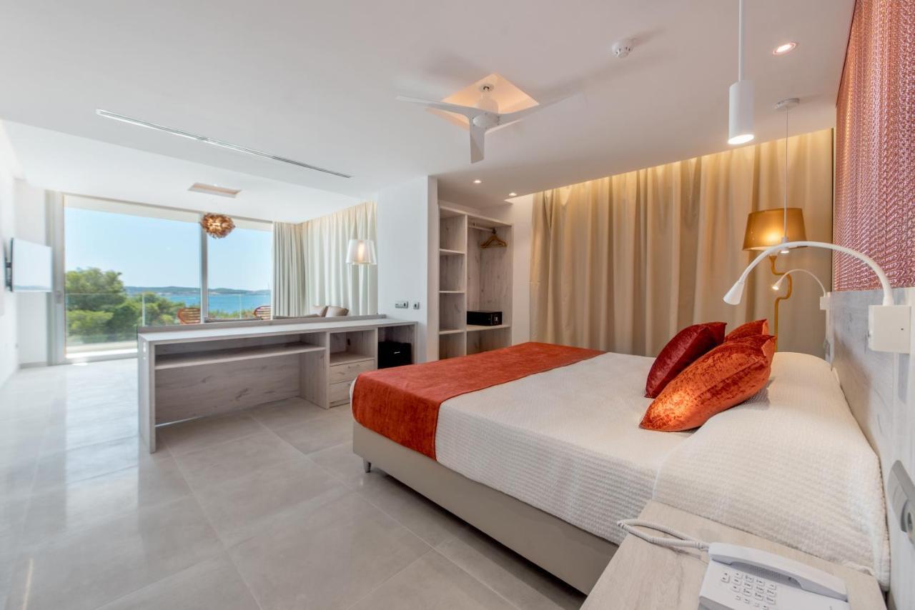 Hotel Abrat Sant Antoni de Portmany Dış mekan fotoğraf