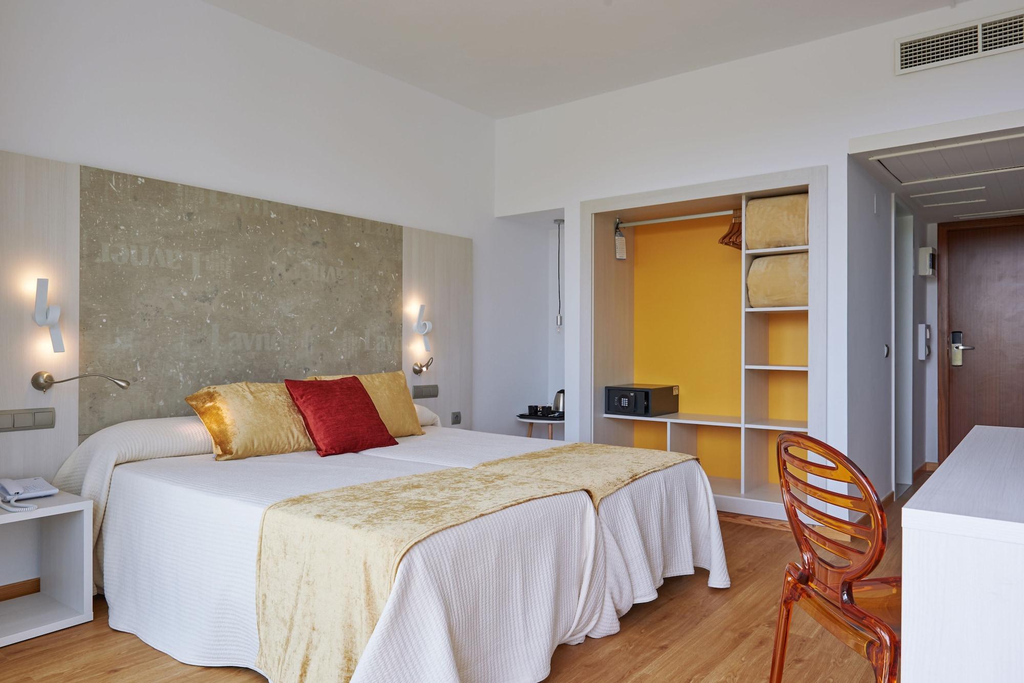 Hotel Abrat Sant Antoni de Portmany Dış mekan fotoğraf