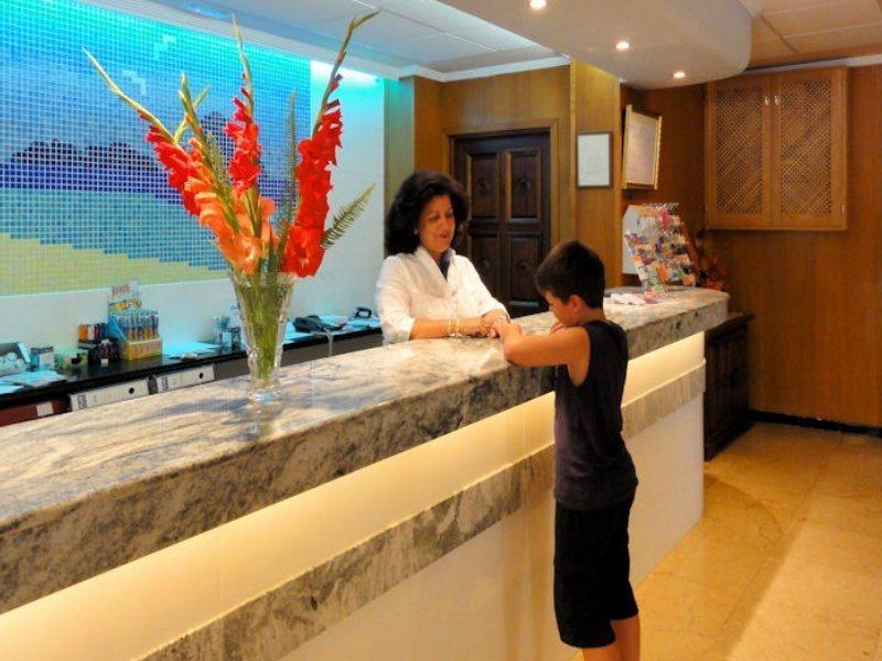 Hotel Abrat Sant Antoni de Portmany Dış mekan fotoğraf