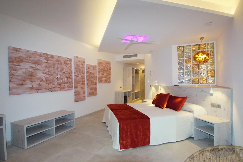 Hotel Abrat Sant Antoni de Portmany Dış mekan fotoğraf