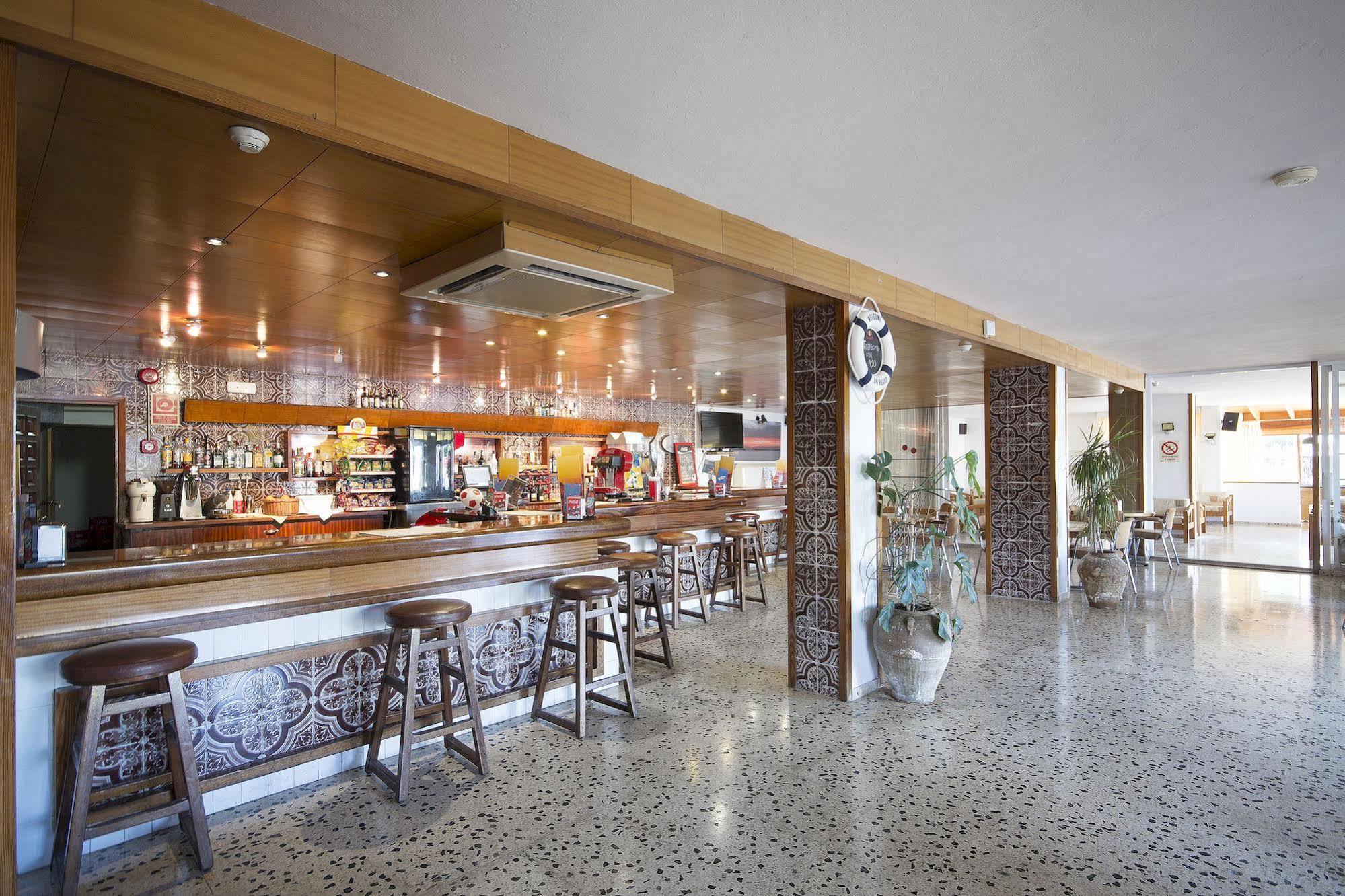 Hotel Abrat Sant Antoni de Portmany Dış mekan fotoğraf